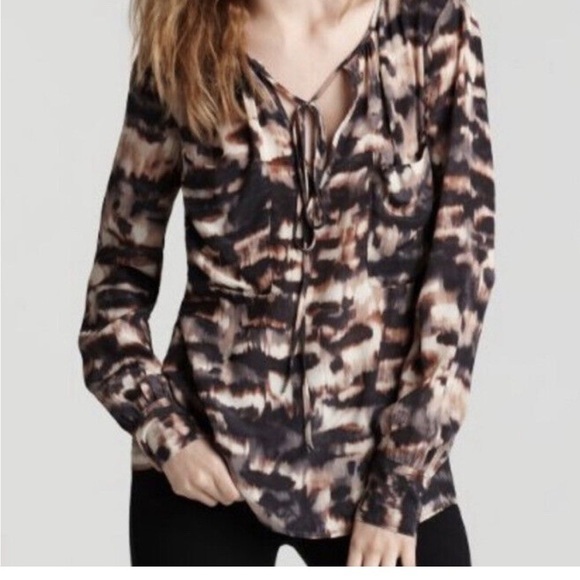 EUC BCBG MAX AZRIA FROST PLUM COMBO JOSS SILK BLOUSE Size Medium - Picture 1 of 8